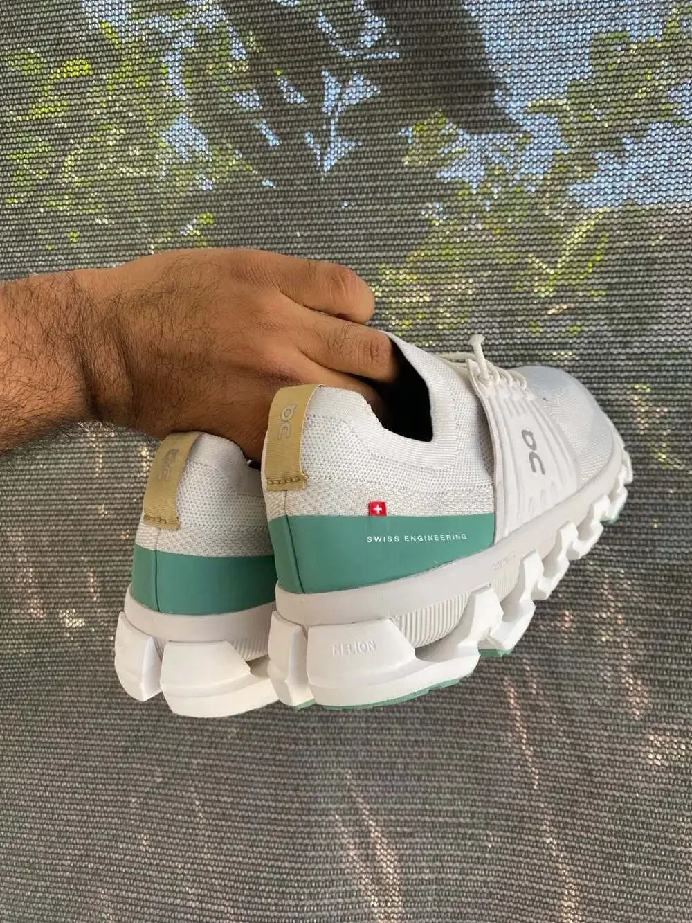 On Cloudswift 3 Ivory/Creek Men’s Running Sneakers